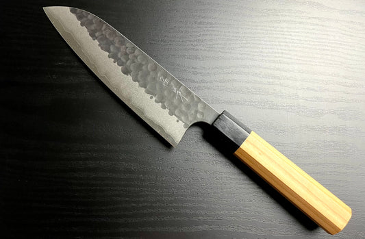 มีดซันโตกุ(Santoku) ใช้หั่นอะไร?