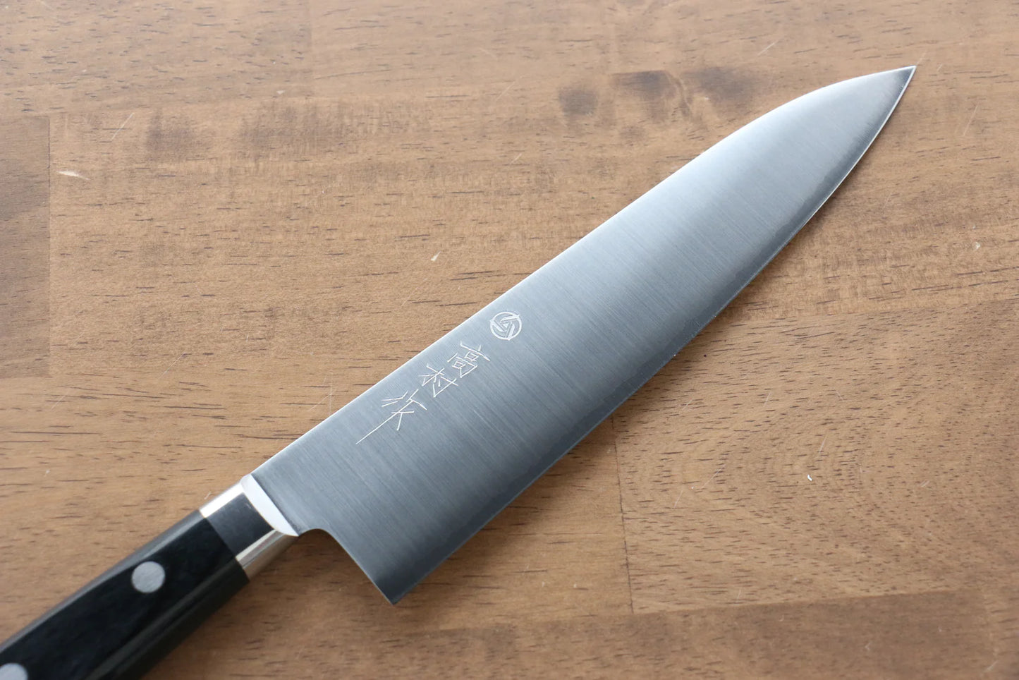 Takamura Knives VG10 ขัด มีดกิวโตะ Gyuto มีดทำครัวญี่ปุ่น 180mm ด้ามไม้ Pakka wood สีดำ