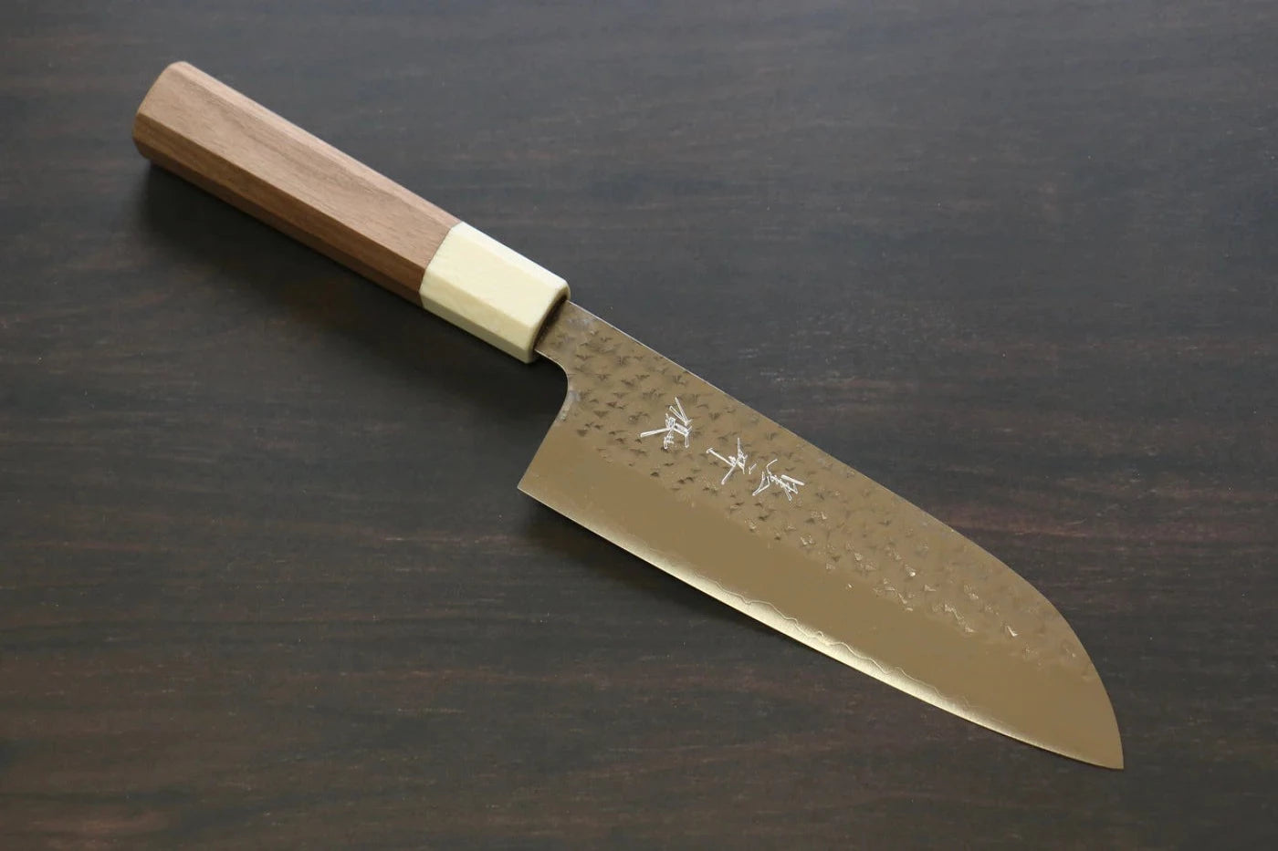 Yu Kurosaki Senko R2/SG2 ลายค้อนตี มีด Santoku มีดทำครัวญี่ปุ่น 165mm ด้ามไม้วอลนัท