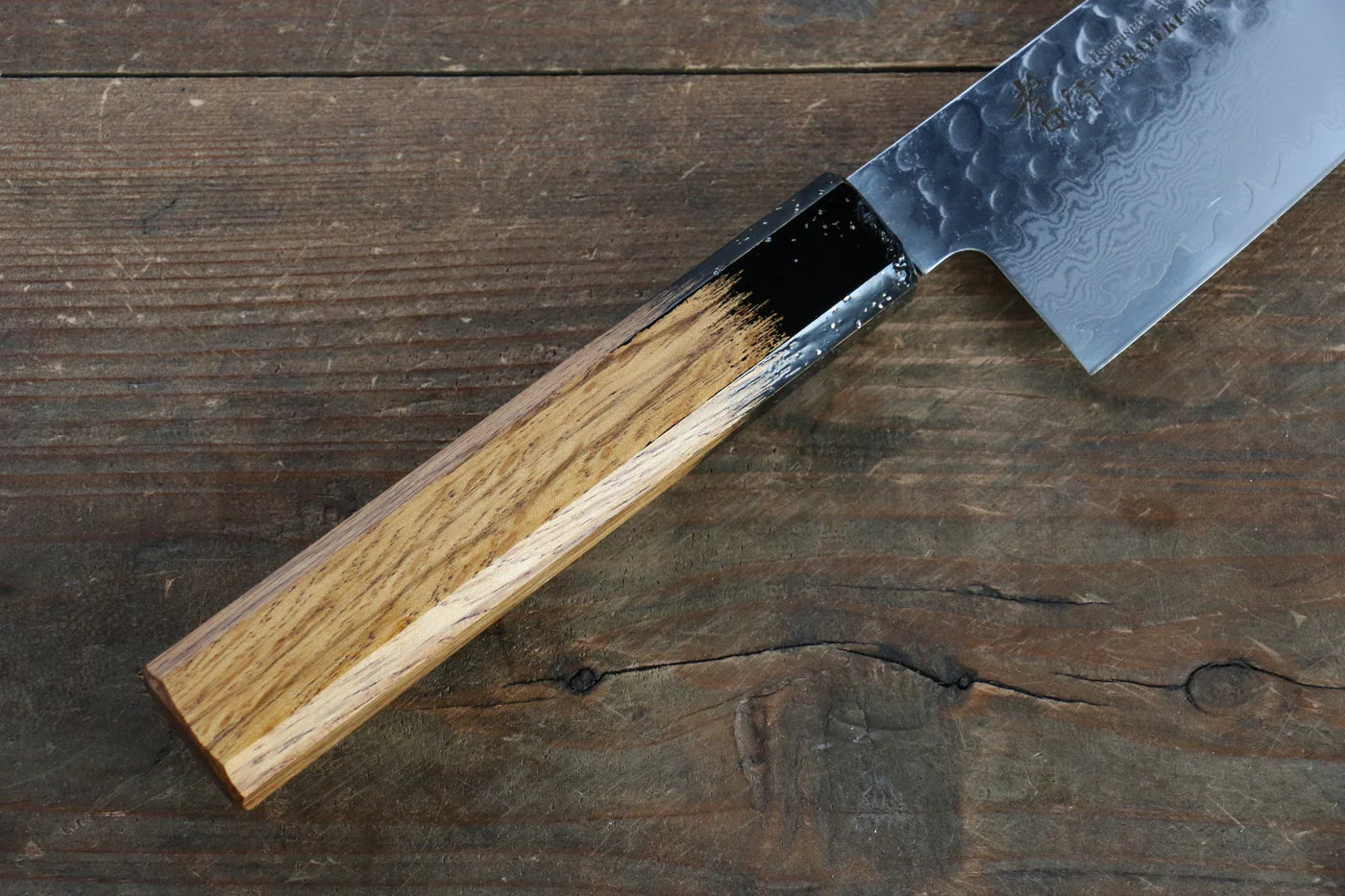 Sakai Takayuki VG10 ดามัสกัส 33 ชั้น มีด Santoku มีดทำครัวญี่ปุ่น 170mm ด้ามไม้โอ๊กเคลือบ (Kokushin)