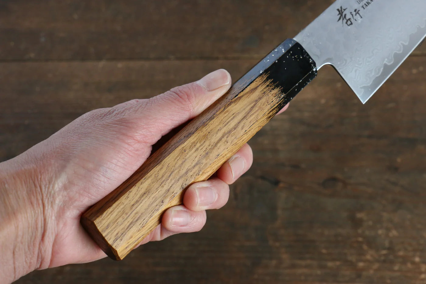 Sakai Takayuki VG10 ดามัสกัส 33 ชั้น มีด Santoku มีดทำครัวญี่ปุ่น 170mm ด้ามไม้โอ๊กเคลือบ (Kokushin)