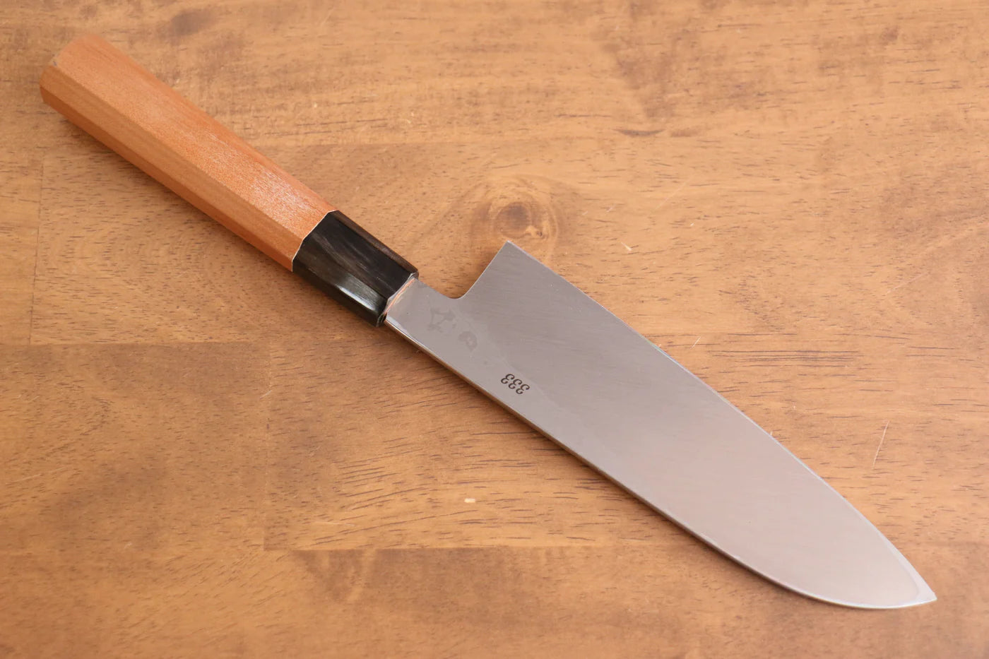 Tessen by Yamatsuka Tamahagane ดามัสกัส มีด Santoku มีดทำครัวญี่ปุ่น 165mm ด้ามCerasus jamasakura